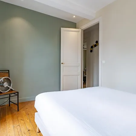 Apartment Magnifique Et Lumineux T3 De Charme Aux Quinconces Ideal Pour 4 Personnes Bordeaux