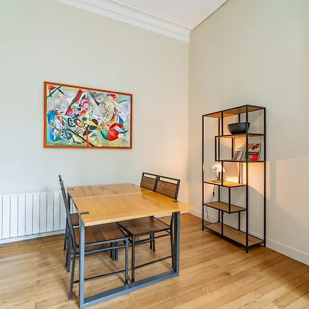Magnifique Et Lumineux T3 De Charme Aux Quinconces Ideal Pour 4 Personnes Bordeaux
