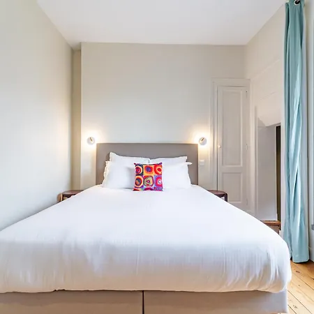 Magnifiques Et Lumineux De Charme Aux Quinconces Ideal Pour 4 Ou 6 Personnes דירה בורדו