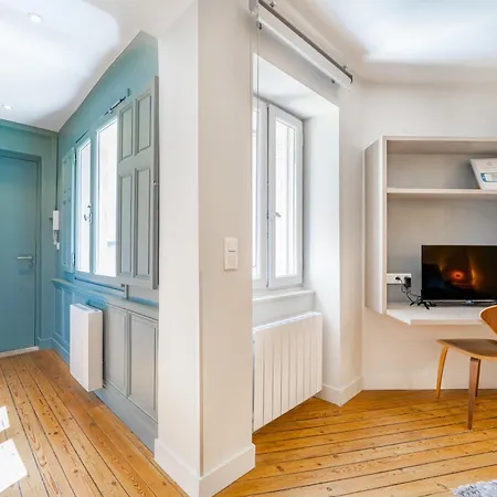 Magnifiques Et Lumineux De Charme Aux Quinconces Ideal Pour 4 Ou 6 Personnes דירה