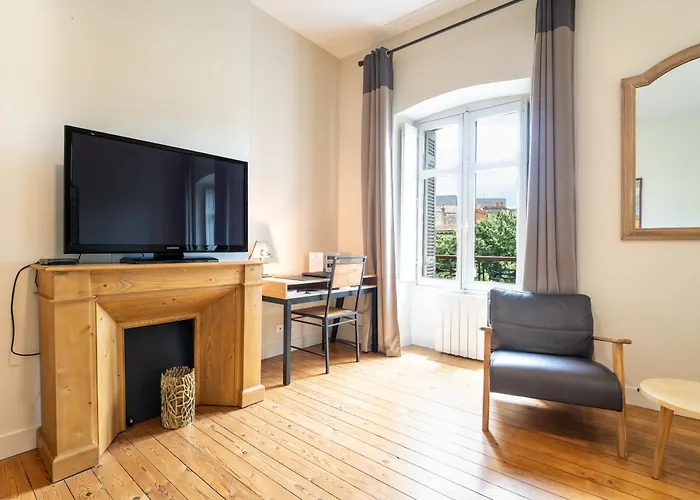 Magnifiques Et Lumineux De Charme Aux Quinconces Ideal Pour 4 Ou 6 Personnes Appartamento Bordeaux